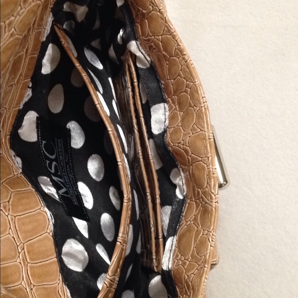 NEW Clutch Purse Wristlet Reptile Tan Toggle Flap Polka Dot Lined Mainstreet MSC - Picture 8 of 8